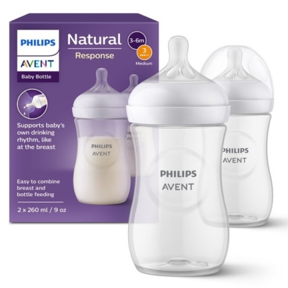 Deux biberons Philips Avent Biberon Tétine en Forme de Sein des 1 Mois 2x260ml avec tétines blanches sont présentés devant une boîte violette et blanche, qui met en avant le soutien au rythme naturel de consommation de bébé et la transition facile entre le sein et le biberon. Dakar