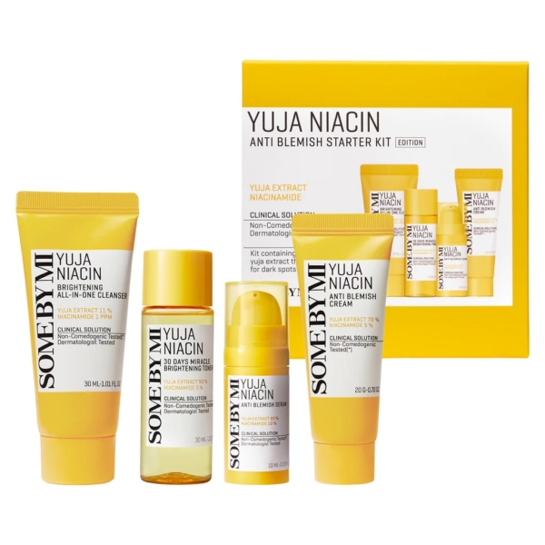 Le « Some By Mi Yuja Niacin 30 Days Brightening Kit Débutant Pour une peau Lumineuse » comprend quatre élégants flacons et tubes jaunes et blancs de différentes tailles, chacun détaillé avec les ingrédients et l'utilisation, magnifiquement complétés par la boîte Some By Mi Yuja en arrière-plan. Dakar