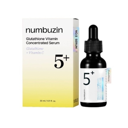 Une boîte et un flacon compte-gouttes de Numbuzin Sérum n°5 Vitamines Concentré Ravive l'Éclat 30 ml, dans un emballage jaune et blanc avec un texte noir. Le flacon est placé à côté de la boîte qui affiche le nom et les détails du produit. Dakar