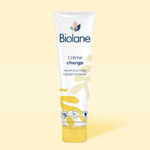 Biolane Crème change Bébé Tube 100 ml sur fond jaune