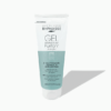 Un tube de BYPHASSE Gel démaquillant purifiant tous types de peaux 200 ml est positionné sur un fond gris clair. L'emballage à dominante blanche, rehaussé de bleu sarcelle, met en valeur la formule du gel nettoyant, composée d'un impressionnant 93 % d'ingrédients naturels. Ce tube de 200 ml (6,76 fl oz) promet une purification douce mais efficace pour votre peau. Dakar