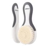 Deux Reer BabyCare Ensemble de Soins Capillaires Peigne Et Brosse blancs et gris avec poignées ergonomiques