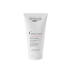 La Crème Mains Nutritive 150 ml de BYPHASSE est une crème mains nourrissante enrichie en beurre de karité et en provitamine B5, présentée dans un élégant tube blanc au texte rose et noir. Elle offre 150 ml de soin essentiel pour vos mains. Dakar