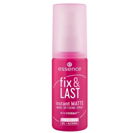 Un flacon rose vif Essence Cosmetics Spray Fixateur de Maquillage Instantané Mat de 50 ml, doté d'un bouchon rose clair, indique « sans huile, sans alcool » et affiche « AVEC EVERMAT™ » et « fix & LAST instant MATTE make-up fixing spray » sur l'étiquette. Dakar