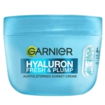 Associez votre Essence Cosmetics Stay 8h Matte Rouge à Lèvres Liquide 06 COOL MAUVE (3 ml) à un flacon bleu de la crème Garnier Hyaluron Fresh & Plump pour une peau rafraîchie et hydratée et des lèvres mates longue durée. Dakar