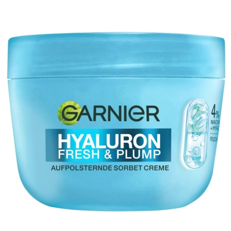 Associez votre Essence Cosmetics Stay 8h Matte Rouge à Lèvres Liquide 06 COOL MAUVE (3 ml) à un flacon bleu de la crème Garnier Hyaluron Fresh & Plump pour une peau rafraîchie et hydratée et des lèvres mates longue durée. Dakar