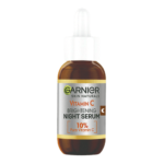 Un flacon de Garnier Skin Naturals Sérum Nuit Éclaircissant à la Vitamine C Booster d'Éclat 30 ml