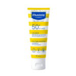 Un tube de Mustela BÉBÉ - Lait Solaire Très Haute Protection SPF50+