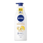 Un flacon de 400 ml de NIVEA Lait de Corps Hydratant Fermeté Q10 + Vitamine C avec une pompe bleue, offrant 48h d'hydratation et une peau plus ferme en 10 jours. L'emballage, principalement blanc, est rehaussé de jaune et de bleu. Dakar