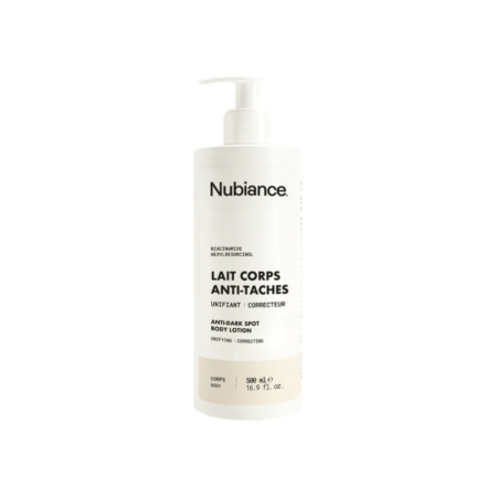 Un flacon pompe blanc étiqueté "Nubiance Lait Corps Unifiant & Hydratant HRB-3 500ml", une lotion pour le corps aux propriétés unifiantes et hydratantes. Le texte apparaît en français et en anglais. Dakar