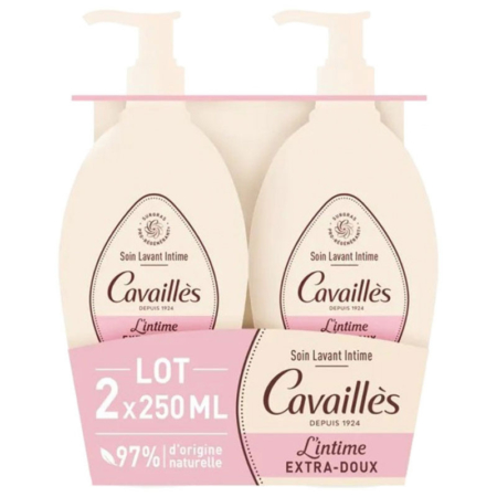 Cavaillès Soin Toilette Intime Extra Doux Duo 2 x 250 ml se compose de deux flacons-pompes rose tendre et beige, dont l'emballage porte les mentions "97% d'origine naturelle" et "extra-doux". Dakar