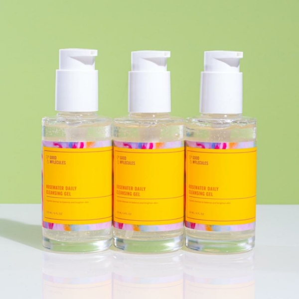 Good Molecules Gel Nettoyant Quotidien À L'Eau De Rose 120ml – Image 3