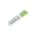 Une boîte de Sanogyl Bi Protect Soin Complet Dents et Gencives 75 ml, dont l'emballage est blanc et vert, est placée en diagonale sur un fond blanc. L'emballage met l'accent sur le soin complet et la protection des dents et des gencives. Dakar
