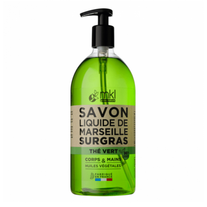 Flacon vert de MKL Savon de Marseille liquide Thé vert 1L avec distributeur à pompe. L'étiquette indique « Thé Vert » et « Corps & Mains ». Ce produit pas cher d'Univers Cosmetix garantit à la fois qualité et prix abordable pour vos besoins de nettoyage quotidiens.