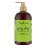 Le flacon de 384 ml de Shea Moisture Après Shampoing Moringa & Avocado Power Greens Hydratant Nourrisant, avec une étiquette verte et un bouchon à pompe, est conçu pour les cheveux faibles, ternes et bouclés et contient des ingrédients tels que le chou frisé, le matcha et les algues vertes. Dakar
