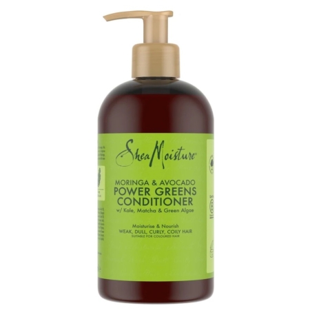 Le flacon de 384 ml de Shea Moisture Après Shampoing Moringa & Avocado Power Greens Hydratant Nourrisant, avec une étiquette verte et un bouchon à pompe, est conçu pour les cheveux faibles, ternes et bouclés et contient des ingrédients tels que le chou frisé, le matcha et les algues vertes. Dakar