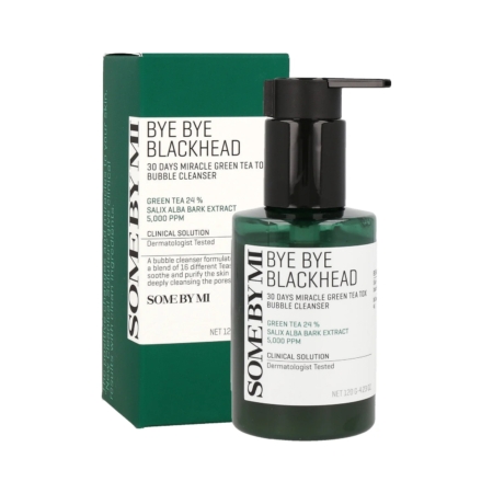 Une bouteille verte et transparente de Some By Mi Nettoyant Thé Vert Miracle 30 Jours "Bye Bye Blackhead Miracle Green Tea Tox" 120g se trouve à côté de sa boîte verte assortie, toutes deux affichant les ingrédients clés du produit et les détails sur leurs étiquettes. Dakar