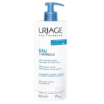 Un flacon de 750 ml de Château rouge Lait de beauté éclaircissant visage et corps à la Vitamine C, conçu pour un soin éclaircissant et une hydratation idéale pour les peaux sèches et sensibles qui ont besoin d'être nourries et réconfortées. Dakar