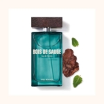 Flacon de parfum avec étiquette "Yves Rocher Eau de Toilette Homme Bois de Sauge 100ml"