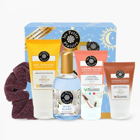 Découvrez le Coffret Nuit Étoilée Musc Blanc de LES PETITS PLAISIRS : un coffret cadeau comprenant un chouchou violet, une boîte et quatre gourmandises - gel douche à la vanille, spray au musc blanc, crème pour les mains au coton et gommage à la vanille. Dakar