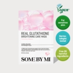 Le paquet Some By Mi Galactomyces Glutathione Glow Masque Sérum Tissu Éclat Peaux Sensibles est présenté avec des graphiques à bulles roses, mettant en valeur sa formule végétalienne pour les peaux sensibles, testée dermatologiquement et exempte de 26 ingrédients nocifs. Dakar