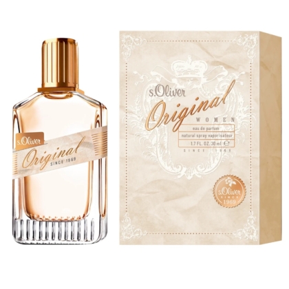 Une Eau de Parfum Femme S Oliver Original de 30 ml est élégamment présentée à côté de sa boîte beige et blanche, dotée d'une surface texturée avec un capuchon doré. La boîte présente des motifs ornés avec la marque « S Oliver Original Eau de Parfum » en polices cursives et serif. Dakar