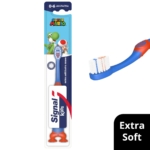 La Brosse à Dents Enfants Ultra Doux Signal est une brosse à dents sur le thème de Super Mario pour les enfants de 0 à 6 ans, avec des images de personnages. Elle est de couleur bleue avec des poils blancs et un manche rouge. Rendez le brossage amusant avec Signal !. Dakar