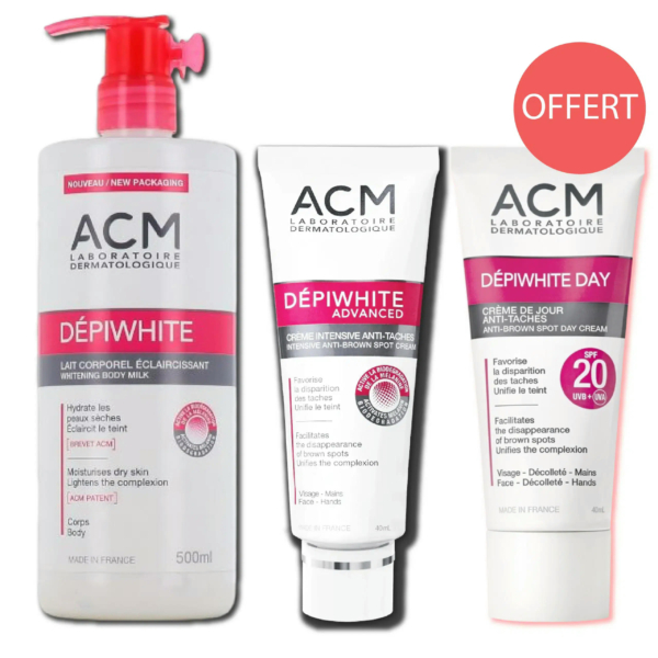 Trois produits de soin ACM Dépiwhite sur fond blanc. De gauche à droite : Lait Corps Éclaircissant (500 ml), Crème Anti-Taches Avancée (40 ml) et Crème de Jour SPF 20 (40 ml). Étiquette « OFFERT » dans un cercle rouge. Dakar