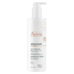 Flacon blanc de 400 ml de Lotion Hydratante Nutrition Avène Xeracalm, avec pompe. L'étiquette présente le nom de la marque, les informations produit et les instructions d'utilisation en anglais et en français. Conçu pour les peaux sèches et sensibles, visage et corps. Dakar