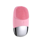 Une brosse nettoyante visage portable rose et argentée, dotée d'un tampon en silicone ovale et texturé pour exfolier et nettoyer. Son design ergonomique et lisse est idéal pour les soins de la peau. Dakar