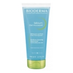 Tube de 200 ml de Sébium Gel Moussant Bioderma, au design bleu et texte blanc. Ce gel moussant nettoyant purifiant est idéal pour les peaux mixtes à grasses. Dakar