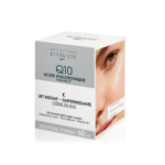 Boîte de produits de soin ornée d'une image de visage et d'un texte en français. Le produit mentionne la coenzyme Q10, l'acide hyaluronique et la vitamine E. On y trouve également les mentions « Lift Instant », « Raffermissante », « Crème de Nuit » et « Nouveau Format 60 ml ». Dakar