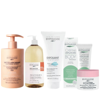 Une collection de soins pour le corps Byphasse, comprenant un lait corporel éclaircissant, un gel douche, un exfoliant, deux crèmes dépilatoires et une crème hydratante. Tous les produits sont présentés dans des flacons et des boîtes de différentes tailles, sur fond blanc. Dakar