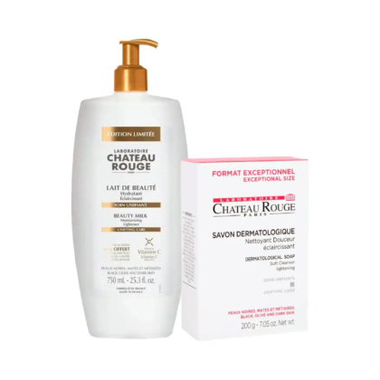 Un flacon blanc de Lait de Beauté Château Rouge avec pompe, enrichi en vitamine C, côtoie une boîte de Savon Dermatologique Château Rouge. Tous deux sont étiquetés pour un soin unifiant des peaux sensibles. Dakar