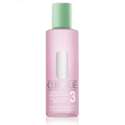 Un flacon de Lotion Clarifiante Clinique 3 avec un bouchon vert pâle et un liquide rose à l'intérieur. L'étiquette indique « Lotion exfoliante deux fois par jour » et indique qu'il est destiné aux peaux mixtes à grasses, 400 ml. Dakar