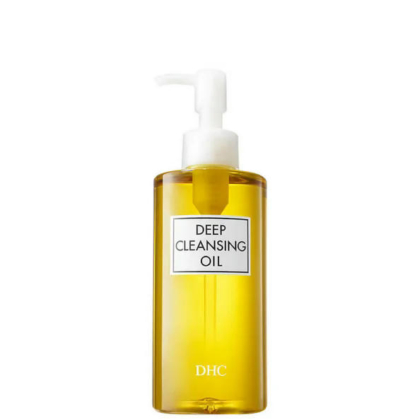 Un flacon d'huile nettoyante profonde DHC avec pompe. Le flacon transparent laisse apparaître l'huile jaune à l'intérieur. L'étiquette avant affiche le nom du produit en gras. Dakar