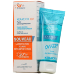 Présentation d'une boîte et d'un tube de crème solaire Ducray Keracnyl UV SPF 50+. La boîte met en avant la protection anti-imperfections pour les peaux grasses à tendance acnéique. Le tube bleu et blanc est étiqueté comme un gel moussant. Dakar