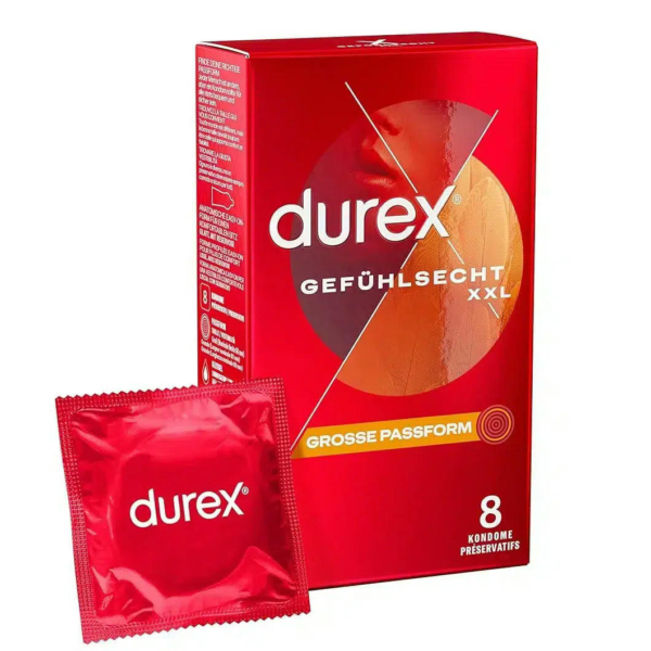 Un paquet de préservatifs Durex rouge, accompagné d'un petit paquet. L'emballage porte les mentions « Gefühlsecht XXL » et « Grosse Passform », indiquant une taille plus grande. Contient 8 préservatifs. Dakar