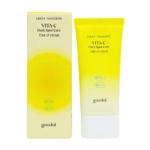 Un tube et une boîte de crème tonifiante anti-taches Vita-C Green Tangerine de Goodal. L'emballage est jaune vif et blanc, avec les étiquettes SPF 50+ et PA++++. Dakar