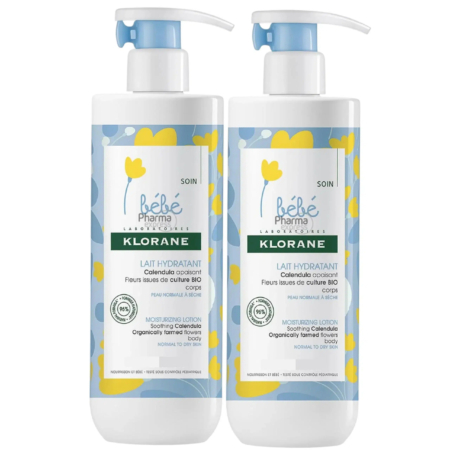 Deux flacons de Lait Hydratant Klorane Bébé avec pompe. Chaque flacon arbore un motif floral et contient 500 ml. Ce produit est conçu pour les peaux normales à sèches et enrichi en calendula apaisant issu de l'agriculture biologique. Dakar