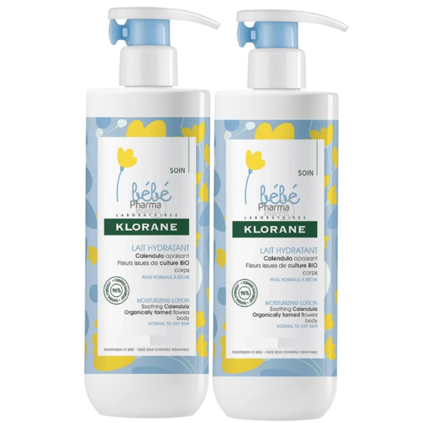Deux flacons de Lait Hydratant Klorane Bébé avec pompe. Chaque flacon arbore un motif floral et contient 500 ml. Ce produit est conçu pour les peaux normales à sèches et enrichi en calendula apaisant issu de l'agriculture biologique. Dakar