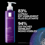 Un flacon de La Roche-Posay Mela B3, un sérum micro-peeling, est exposé. Le texte souligne les bienfaits : « 83 % de la peau est visiblement plus éclatante » et « 94 % des taches brunes semblent moins visibles ». L'arrière-plan présente un thème cosmique avec un tourbillon d'étoiles. Dakar