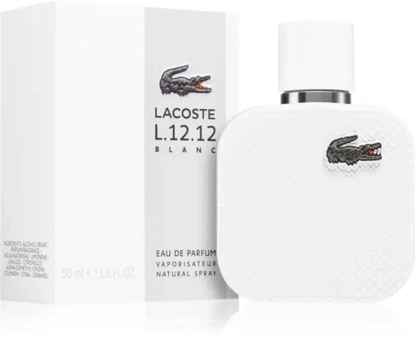 Un flacon blanc de l'Eau de Parfum Lacoste L.12.12 Blanc, orné du logo crocodile Lacoste. Le flacon est présenté dans son écrin blanc assorti. Ce parfum est un spray naturel d'une contenance de 50 ml. Dakar