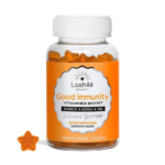 Une bouteille en plastique transparent étiquetée « Lashilé Beauty Good Immunity Vitamins Boost » contient des bonbons gélifiés orange en forme d'étoile. L'étiquette mentionne des ingrédients tels que l'échinacée, l'acérola et le zinc. La bouteille contient 60 bonbons gélifiés végétaliens. Dakar