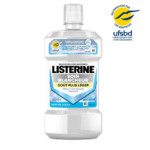 Un flacon de bain de bouche Listerine de 500 ml, orné d'une étiquette blanche et bleue portant l'inscription « Soin Blancheur » et un badge de recommandation de l'UFSBD. L'étiquette met en avant « Goût Plus Léger », « Menthe Douce » et « Sans Alcool ». Dakar