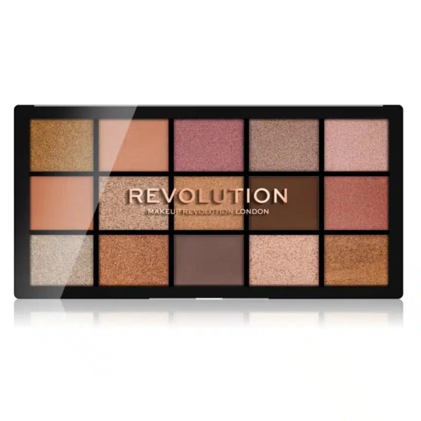 Une palette de fards à paupières composée de 15 teintes chaudes dans un étui noir. Les couleurs s'étendent des dorés et bruns chatoyants aux pêches et roses mats. Le couvercle arbore le nom « Revolution ». Dakar