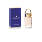 Un flacon de parfum Mauboussin « Promise Me » et son écrin bleu. Le parfum est doté d'un bouchon doré en forme de cadenas. L'écrin porte le nom de la marque et du parfum en lettres dorées. Dakar