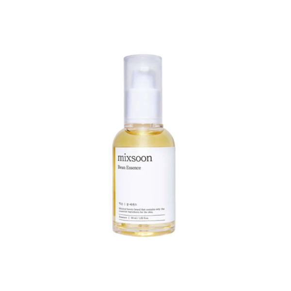 Un flacon d'essence de haricot Mixsoon. L'emballage est transparent, avec une étiquette blanche et un flacon pompe. Le liquide à l'intérieur est de couleur ambre clair. L'étiquette comporte des informations détaillées sur le produit. Le flacon est placé sur un fond blanc uni. Dakar