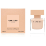 Un flacon de parfum carré au bouchon beige, étiqueté « Narciso Eau de Parfum Poudrée », est présenté à côté d'un coffret assorti portant le même nom et les mêmes détails. Le coffret et le flacon contiennent 30 ml de parfum. Dakar
