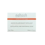 Un emballage de savon rectangulaire étiqueté « Nohooh Savon Éclaircissant Exfoliant Citronnelle 200 g » présente une bande orange avec les mots « exfoliant et éclaircissant ». Il est indiqué « SAVON EXFOLIANT ET BLANCHIMENT », « 200 g net » et « Fabriqué en France », comparable au Topicrem Mela Savon Pain pour sa qualité premium. Dakar